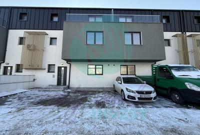 Duplex cu 6 camere cu Canalizare în Ultracentral - 1