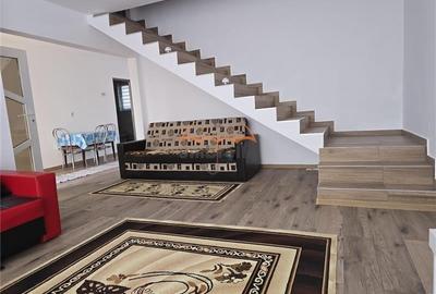 Casa de vanzare in Fundatura front 25m la E576/ 1C. - 25