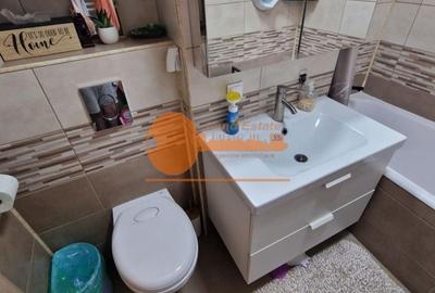 Apartament cu 3 camere decomandat, mobilat în Costin Georgian - 14