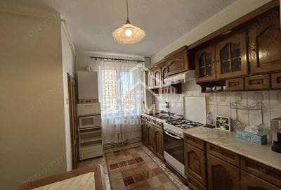 Apartament 3 camere de inchiriat , 70 mp , Zona Cetate - 13