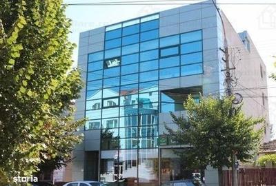 Spațiu comercial, de 220 mp, în Central