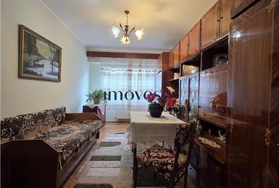 Apartament cu 4 camere decomandat în Micro 16 - 2