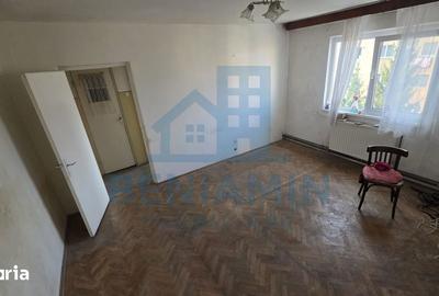 Apartament cu 2 camere semidecomandat în Florilor - 6