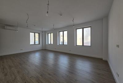 Apartament cu 3 camere decomandat, mobilat în P-ța Universității - 16