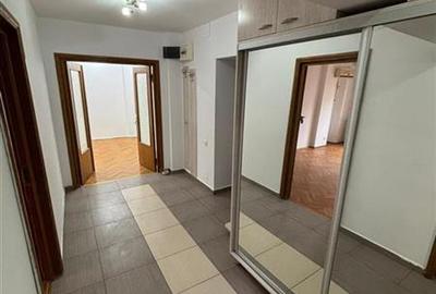 Apartament cu 2 camere decomandat în Decebal - 4