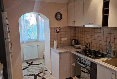 Apartament cu 3 camere decomandat în Central - 2