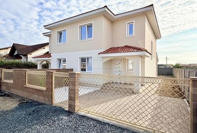 Duplex cu 4 camere cu Canalizare în Moșnița Nouă - 3