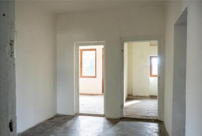 Proprietate mixta -spatiu comercial +rezidenta - 16