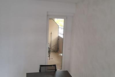 Apartament cu 3 camere decomandat în Dârste - 12