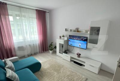 Garsoniera spatioasa zarnesti , stare impecabila . - 1