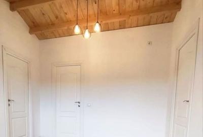 Casă cu 2 camere decomandat cu Teren 606 Mp în Slimnic - 1