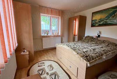 Casă cu 6 camere în Central - 1