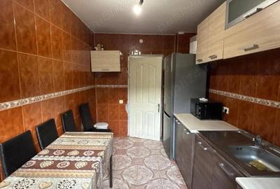 Apartament cu 4 camere decomandat în Central - 3
