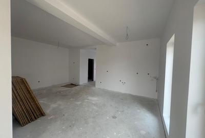 Duplex pe parter în Albina Despartit prin baie 97.500 Euro Duplex pe parter în Albina Despartit prin baie 97.500 Euro - 6