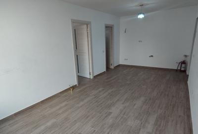 Spațiu comercial, de 50 mp, în Bd. Independenței - 6