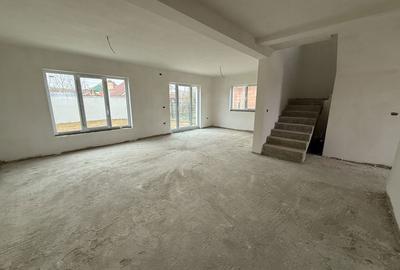 Casă cu 4 camere în Sânmartin - 4