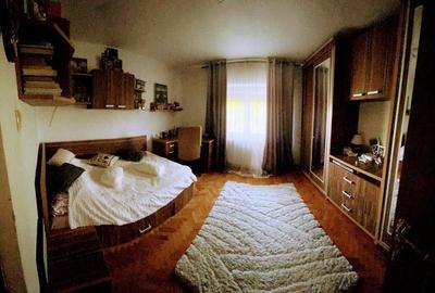 Apartament cu 3 camere decomandat în Mircea-Vodă - 4