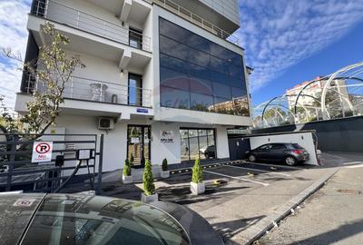 Spatiu comercial modern de inchiriat / 2 locuri de parcare - 4