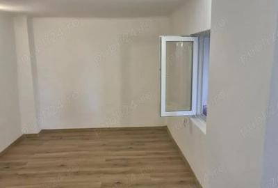 Casă cu 3 camere cu Teren 99 Mp în Rahova