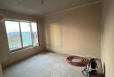 Casă cu 3 camere în Mioveni - 4