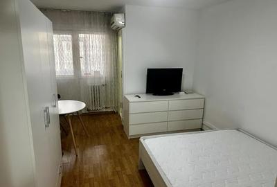 Garsoniera, etajul 1/4, zona Podu Ros-Gara Internationala - 2