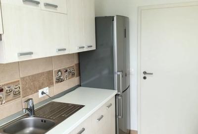 Apartament cu 2 camere decomandat în Tractorul - 1