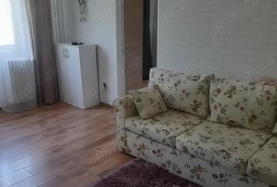 Apartament de vazare etaj 3 str lalelelor Bacau