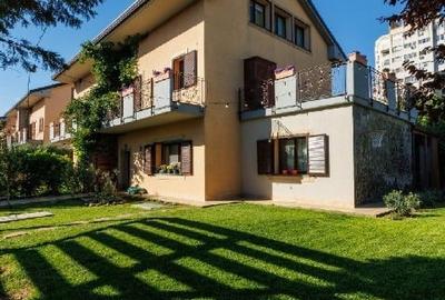 Vând casa P+2 cu gradina in cartierul Santa maria bay - 3