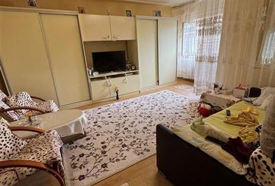 Apartament cu 3 camere decomandat în Berceni - 5