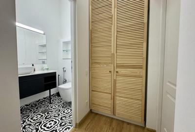 Birou, de 95 mp, în Central - 12