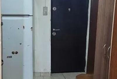 Apartament cu 2 camere semidecomandat, mobilat în Crângași