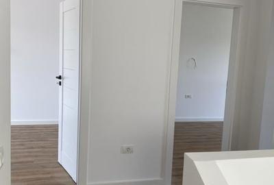 Casă cu 4 camere cu Teren 111 Mp în Moșnița Nouă - 1
