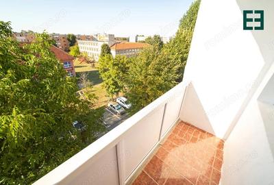 Apartament cu 3 camere etajul 4 - Cartierul A. Vlaicu - Arad - 1