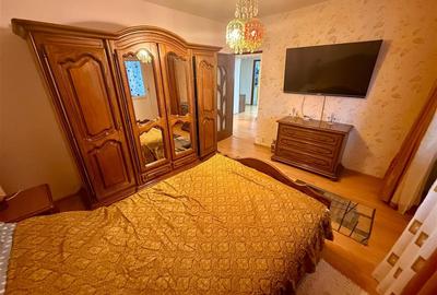 Nicolina - 3 Camere Decomandat - 2 Bai - 80 Mp - Bloc 1990 - 4