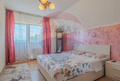 Casă cu 5 camere cu Teren 540 Mp în Feldioara - 11