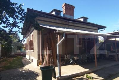 Casă cu 4 camere cu Teren 740 Mp în Cetate
