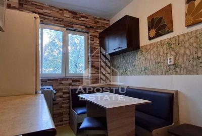 Apartament cu 3 camere semidecomandat în Miorița - 12