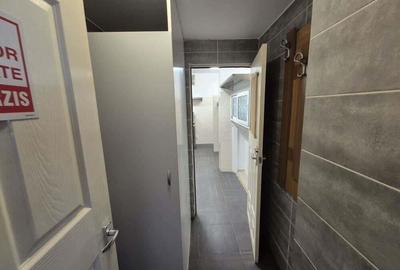 Spatiu comercial 138,70 mp + 2 locuri de parcare - Varteju - 2