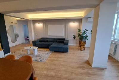 APARTAMENT 3 CAMERE   CU 3 BAI - LUX - LOC PARCARE - COMISION 0 - 44
