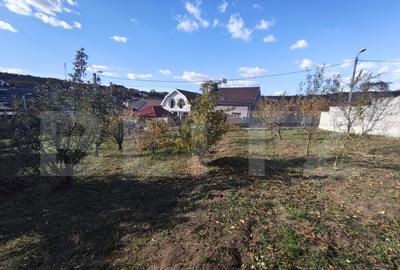 Teren intravila de vanzare, 700 mp, in zona dealuri - IZVORU - 1