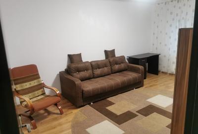 Apartament cu 2 camere decomandat, mobilat în Nicolina