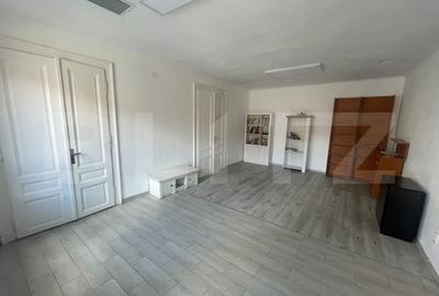 Casă cu 3 camere cu Teren 200 Mp în Ultracentral - 3