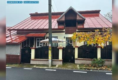 Casă cu 5 camere cu Canalizare în Drăguțești - 1