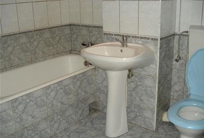 Apartament cu 2 camere decomandat în Central - 9