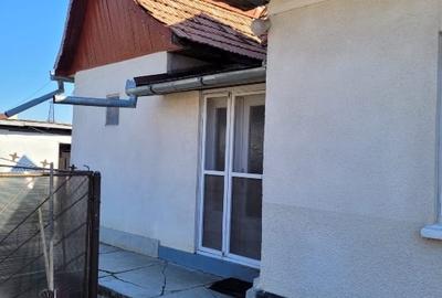 Casă individuală cu 3 camere cu Canalizare în Central - 4