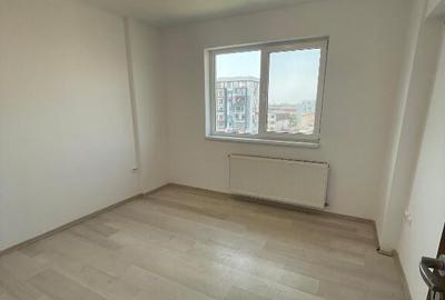 Apartament cu 3 camere|semidecomandat - 4