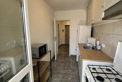 Garsonieră decomandată în Central - 8