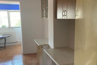 Apartament cu 4 camere decomandat în Central - 3