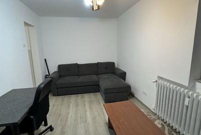 Garsonieră decomandată în Central - 1