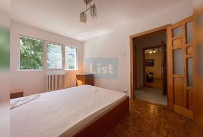 Apartament cu 3 camere semidecomandat în Micro III - 8